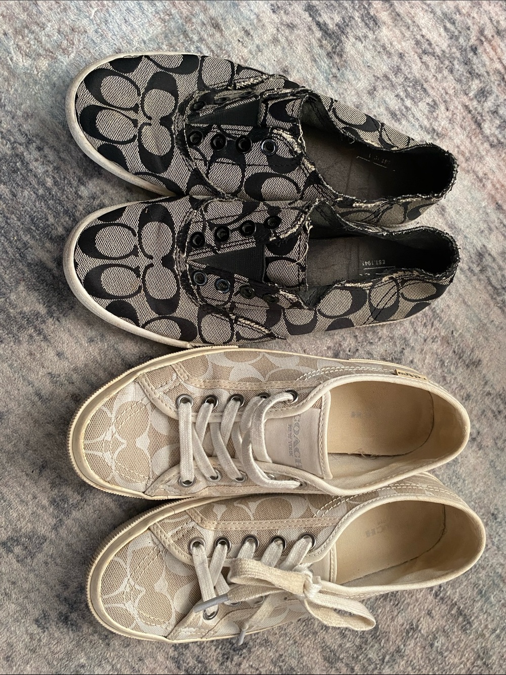 Coach Signature Low-Top Sneakers - Black & Beige